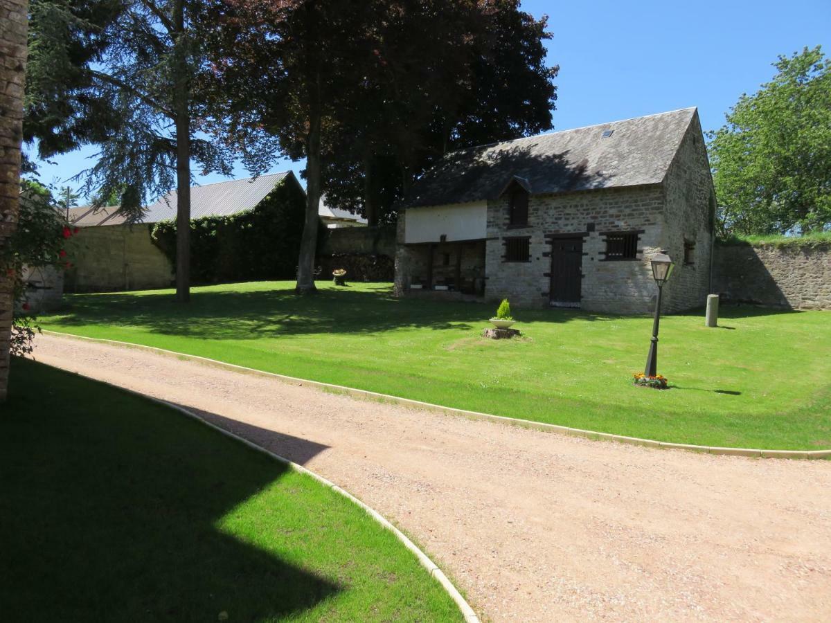 Le Manoir De Placy - Chambres D'Hotes Clecy Exterior photo